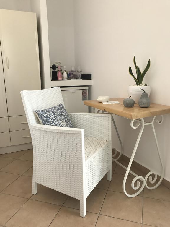 Yanna Asteri Suites 오르노스 외부 사진